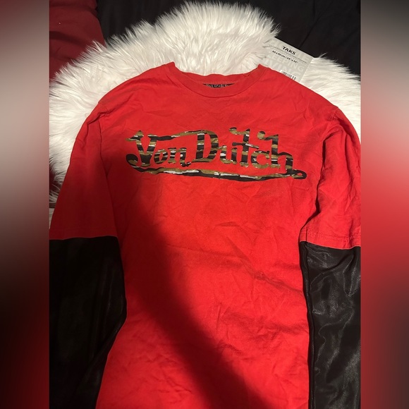 Von Dutch Red & Black long sleeve - Picture 2 of 4